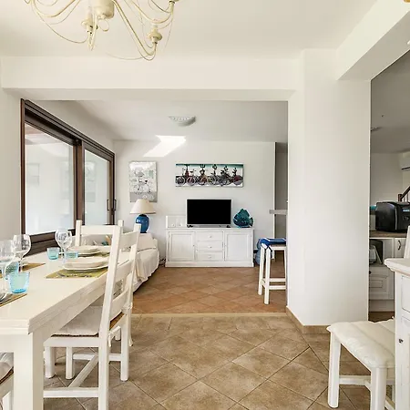 Albarella Family With Private Pool And Garden Villa *